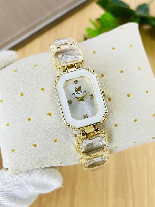 Braclete Stone Watch Beautiful Rectangle Design